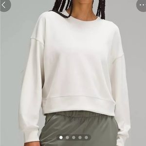 Lululemon Cropped Perfectly oversized crew